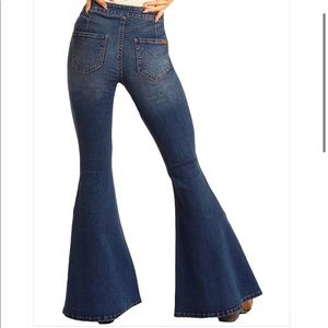 Lightly used Rock & Roll Cowgirl flare jeans dark wash